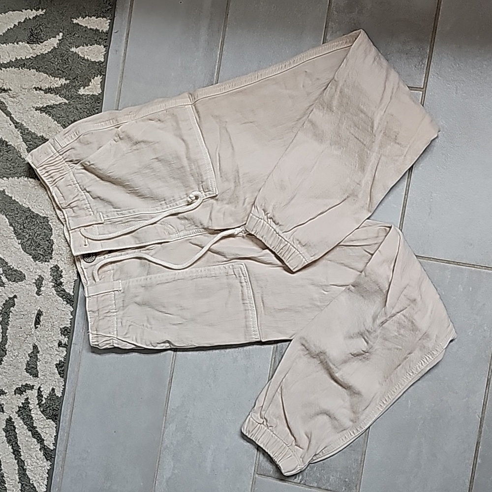 AMERICAN EAGLE CARGO PANTS